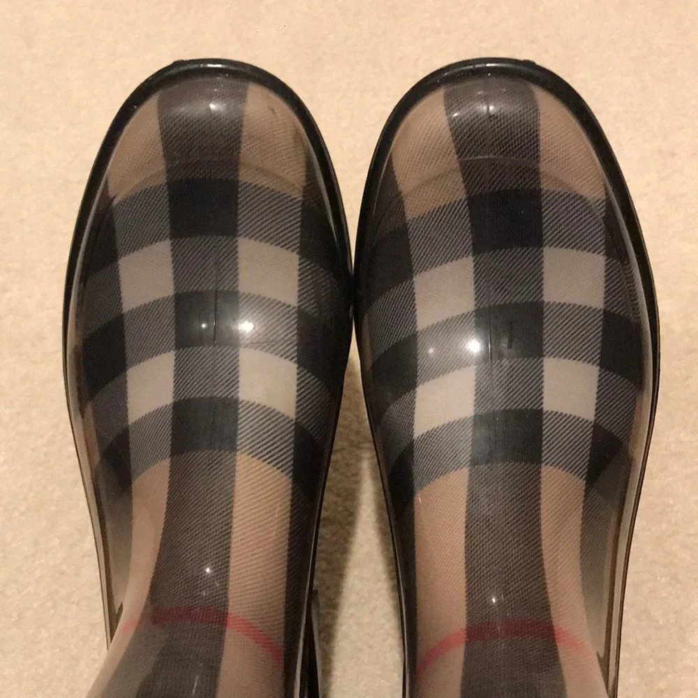 Authentic Burberry Plaid Winter Rain Boots - Brown and Black - Picture 7 of 8